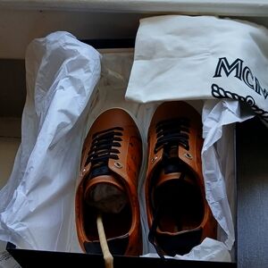 MCM Men Shoes. (NEW) Box and Cloth EXCEPTING OFFER